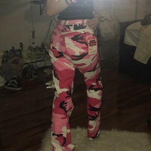 Cute Pink Flared Camo Pants 💕